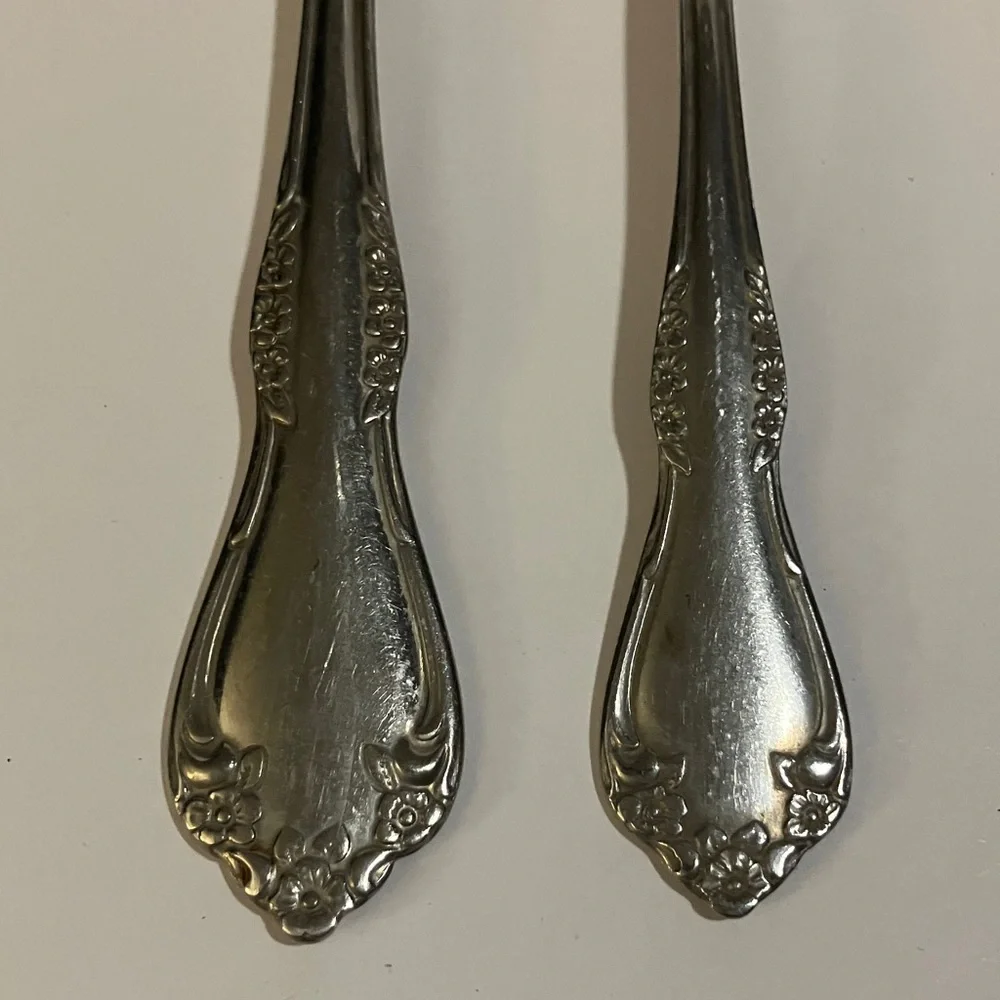 Oneida Silver Flatware Set of‎ 6 - WMA Rogers Deluxe Stainless
